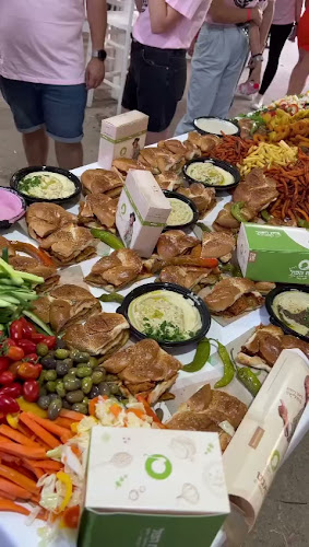 Opinii despre שולחן שוק של בית הפול והשווארמה | קריית גת | באר שבע | ערד | דימונה | אופקים | ב"ש | שולחן שוק בשרי | שניצל | שווארמה | în באר שבע - הסעדה