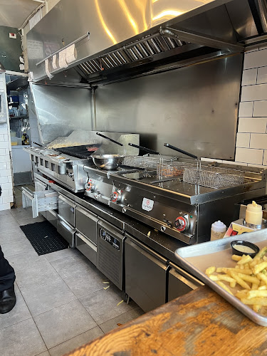 Comentarii opinii despre בנץ ברדרס פלורנטין