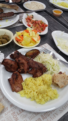 סביח גריל בשרים - הסעדה