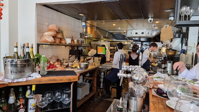 מסעדת צפון אברקסס של איל שני - הסעדה