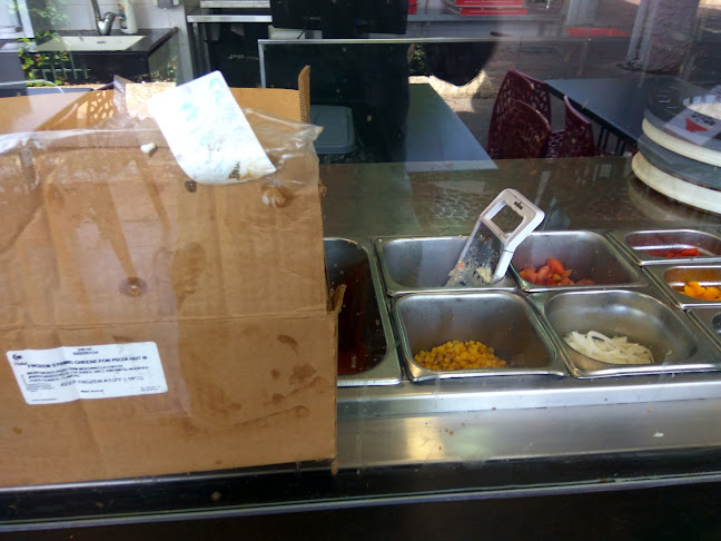 פיצה האט - פיצה בתל אביב (צפון) - הסעדה