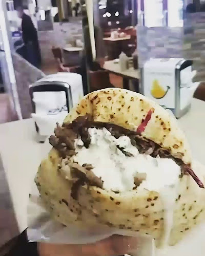 שווארמה חאזן - הסעדה