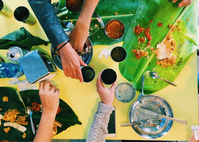 מונאר - הסעדה