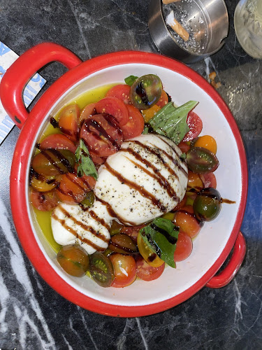 גויה תל אביב כשר