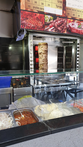 Opinii despre שווארמה טופ – לשעבר השווארמה של שרון în נתניה - הסעדה