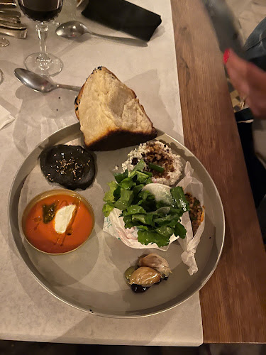 חצרים 9, תל אביב-יפו