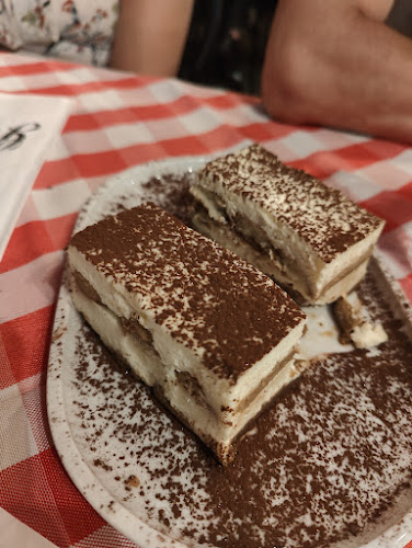 גוסטו - הסעדה