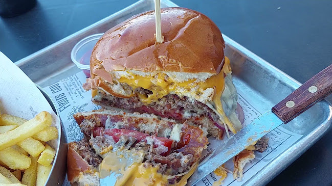 Opinii despre מנהטן דיינר în חיפה - הסעדה