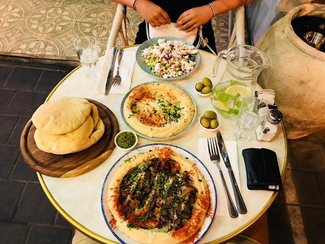 אוליב קורנר