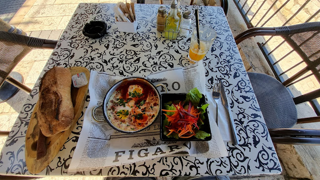 קפה בגדד - הסעדה