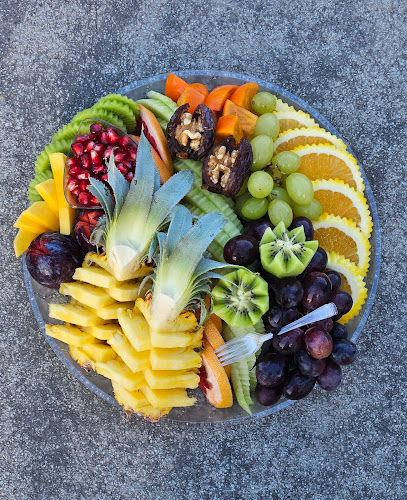 טובה קייקס עוגות, קינוחים ומגשי פירות