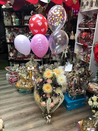 Chris sweets משלוחי פרחים רמלה - הסעדה