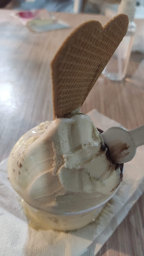 טוני אייס - הסעדה