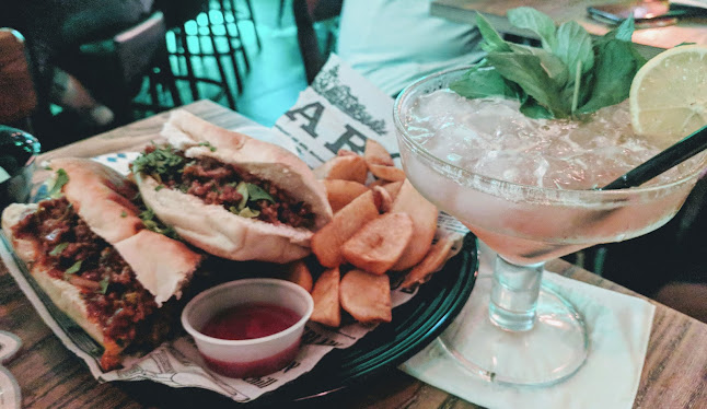 פאב השדרה (יש תעודת כשרות) - הסעדה