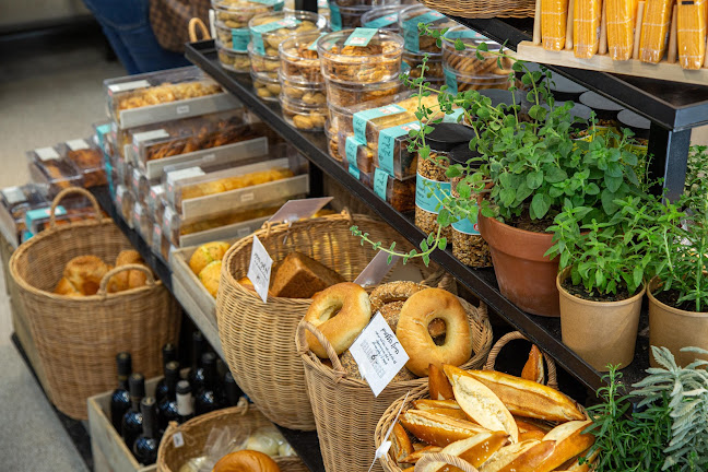 דליקטסן פנורמה (חנות המפעל) - Delicatessen - תל אביב-יפו