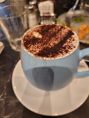 בליקר בייקרי מודיעין - כשר למהדרין חלבי