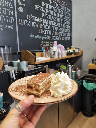 Opinii despre איש קפה - בית קפה , קפסולות, פולי קפה în ראשון לציון - הסעדה