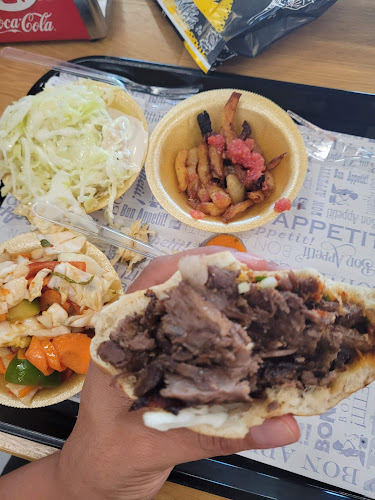 שווארמה יזראלוב תל אביב - הסעדה