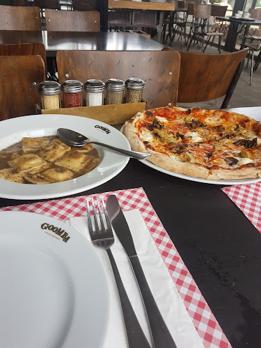 גומבה פתח תקוה - הסעדה