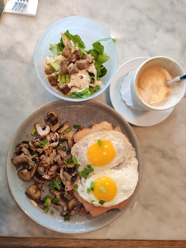 ארקפה - הסעדה