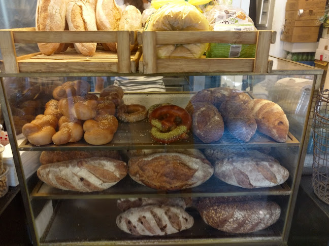 בית מאפה אביבים - הסעדה