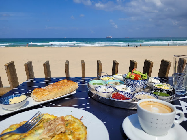 לולה - הכשרה על הים