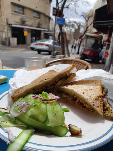 Cafe Bastet - הסעדה