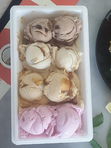 פאמלי פיצה וגלידה - הסעדה