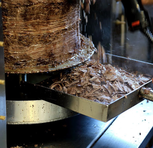 שווארמה חאזן - הסעדה