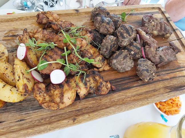 קדמה ממילא - הסעדה