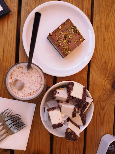 Anastasia - הסעדה