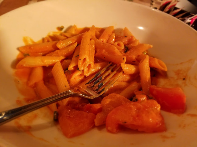 בר גוריון - הסעדה