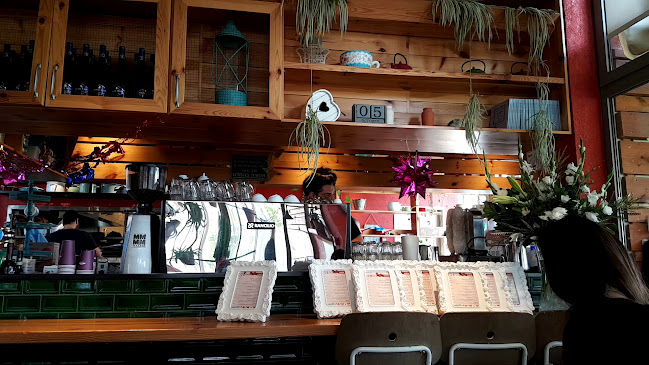 קפה גן סיפור