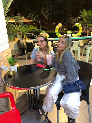 ויטמינה בר מיצים ושייקים טבעיים - תל אביב-יפו