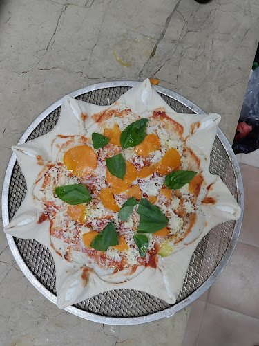 קניון ערד, הקנאים 27, ערד