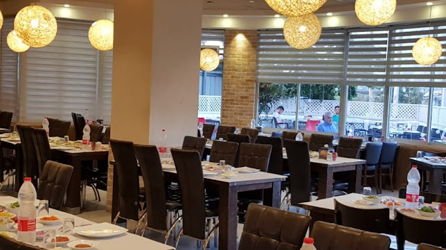 המנגל והטאבון - טירה