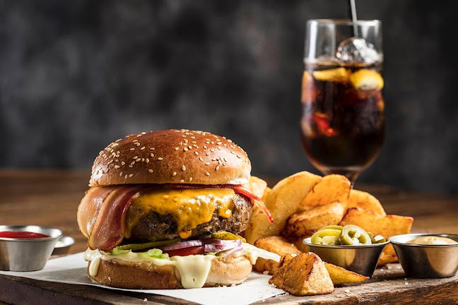 מנזה Menza - הסעדה