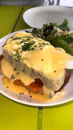 רביבה וסיליה - הסעדה