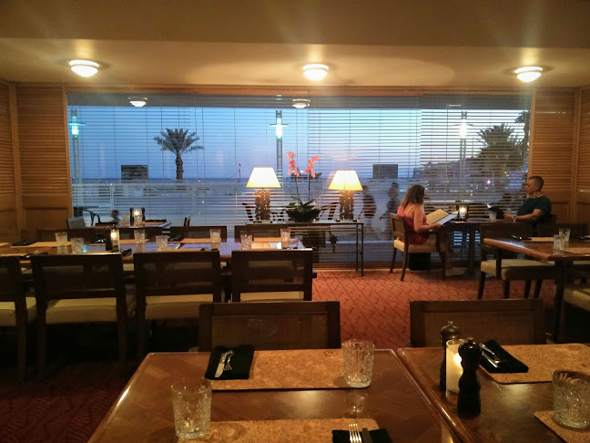 ראנץ' האוס - הסעדה