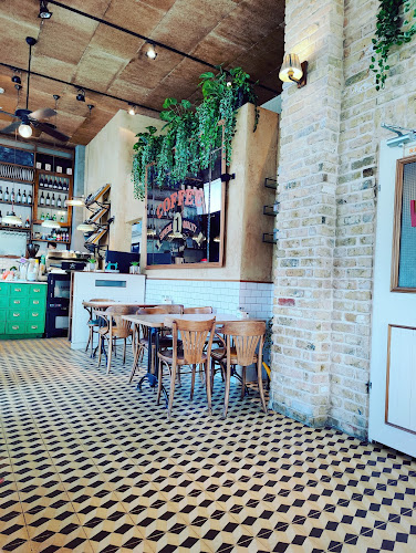 לנדוור - הסעדה