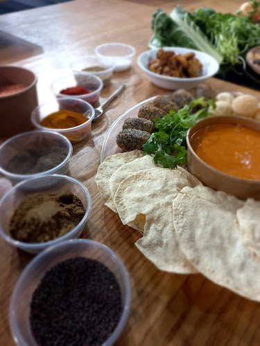 Comentarii opinii despre צ'אנדרה. אמיר אהרון