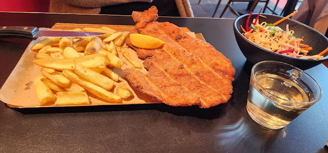 קינג קונג רעננה - הסעדה