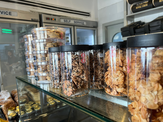 קונדיטוריה שני חנות המפעל