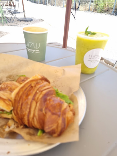 Comentarii opinii despre שלוש בקפה ShaloshBaCafe