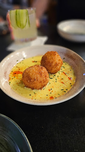 אליבי בר - הסעדה