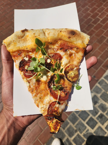 furman's חדרה - הסעדה