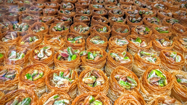 ממתקי בני אבו אלסעיד אלמוכתאר - הסעדה