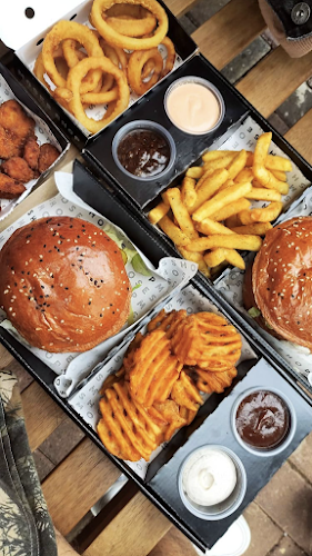 moses shop מוזס שופ הוד השרון - הסעדה