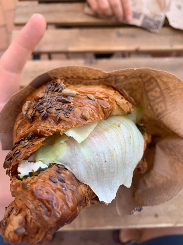 Bake Shop by Vicky Burstein - הסעדה