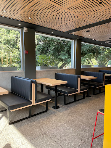 Opinii despre מקדונלד'ס - לונדון מיניסטור, תל אביב în תל אביב-יפו - הסעדה